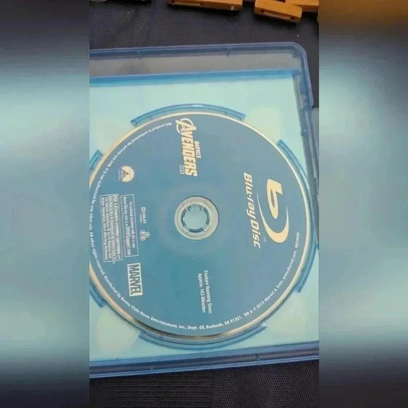 Avengers DVD And Blu-ray (EUC) - Picture 5 of 5